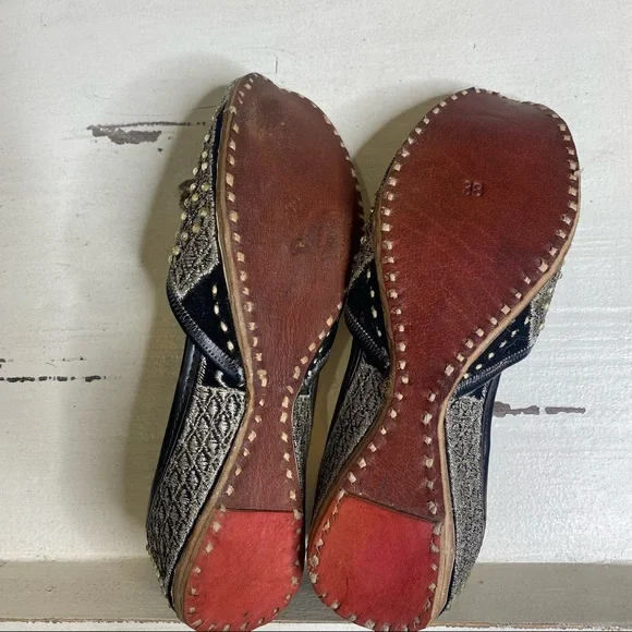 Punjabi Jutti Slipper Flats - Picture 9 of 16